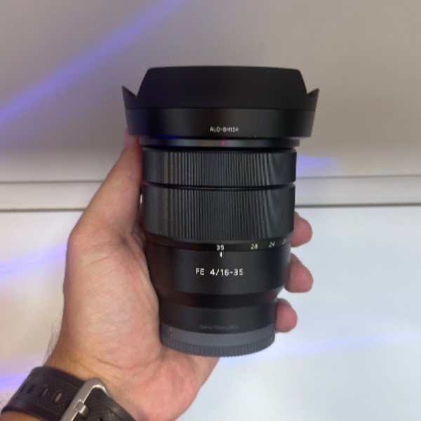 لنز دست دوم سونی Sony Vario-Tessar T* FE 16-35mm f/4 ZA OSS (جعبه دارد)