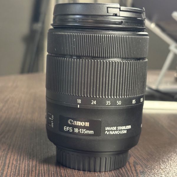 لنز دست دوم کانن Canon EF-S 18-135mm f/3.5-5.6 IS USM No Box (جعبه ندارد)