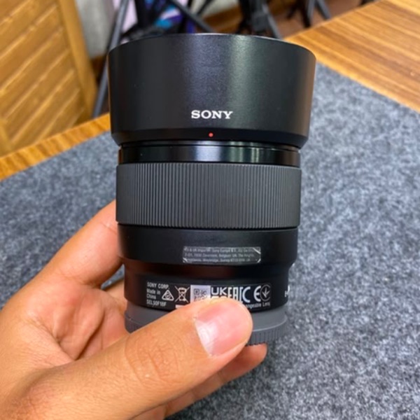 لنز دست دوم سونی Sony FE 50mm f/1.8 Lens (جعبه دارد)