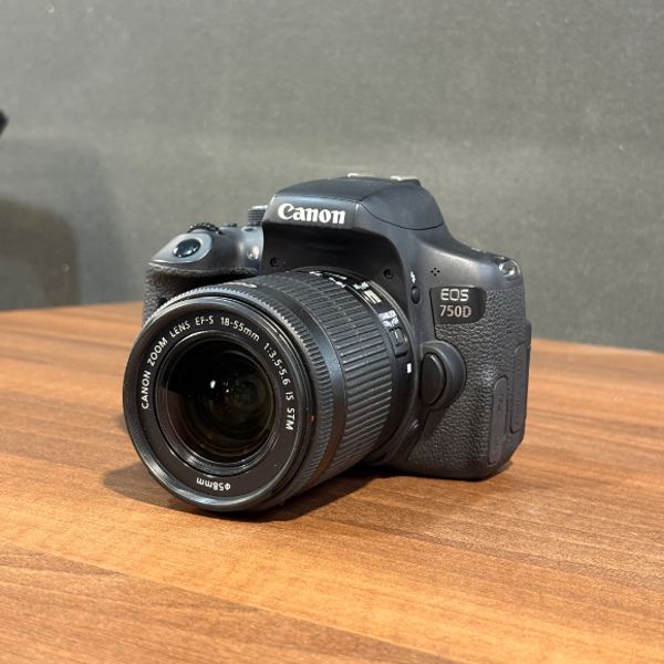 دوربین دست دوم عکاسی کانن Canon EOS 750D Kit 18-55mm f/3.5-5.6 IS STM (15000 شات)