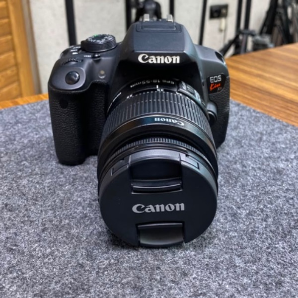 دوربین عکاسی کانن Canon EOS 700D Kit 18-55mm f/3.5-5.6 IS II (6/000 شات)