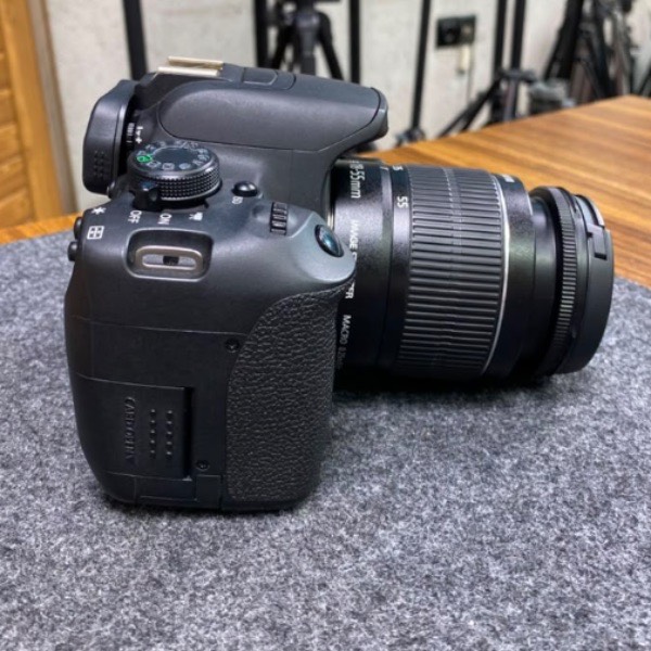 دوربین عکاسی کانن Canon EOS 700D Kit 18-55mm f/3.5-5.6 IS II (6/000 شات)