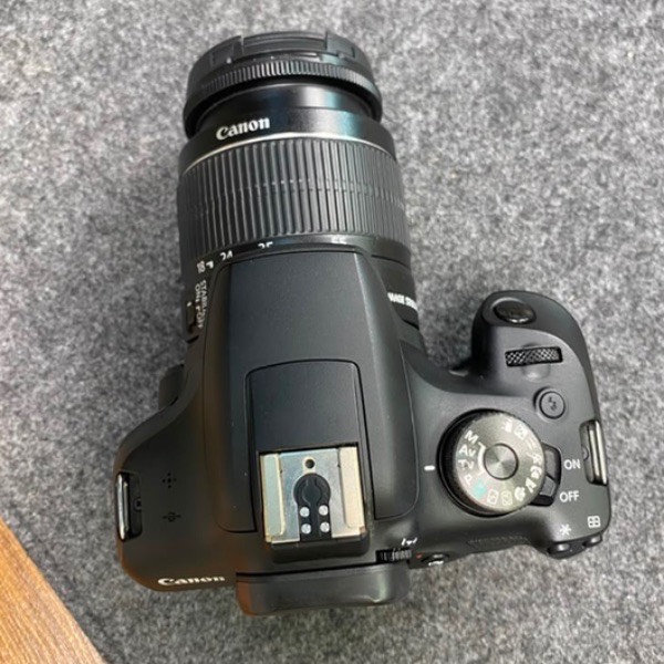 دوربین دست دوم عکاسی کانن Canon EOS 2000D kit EF-S 18-55mm III (6/000 شات)