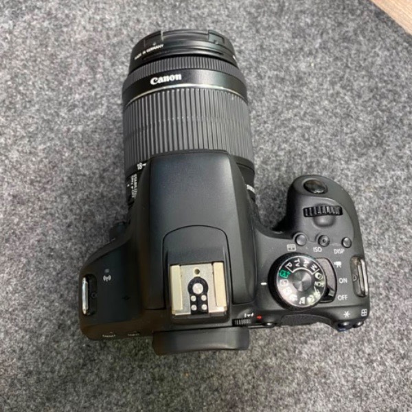 دوربین دست دوم عکاسی کانن Canon EOS 800D Kit 18-55mm f/4-5.6 IS STM (7/000 شات)