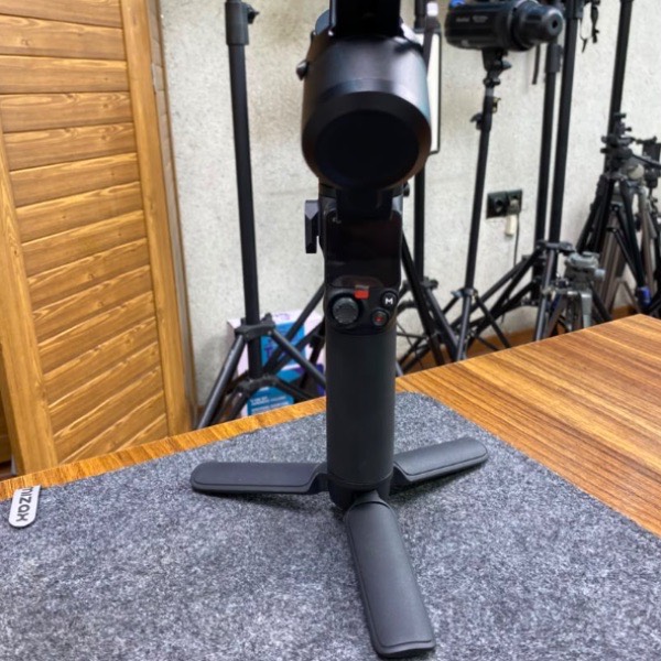 گیمبال دست دوم دوربین دی جی آی DJI RS 3 Mini Gimbal Stabilizer