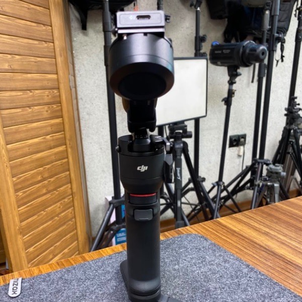 گیمبال دست دوم دوربین دی جی آی DJI RS 3 Mini Gimbal Stabilizer