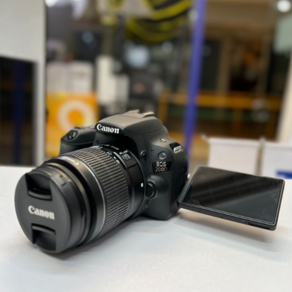 دوربین دست دوم Canon EOS 200D Kit 18-55mm f/3.5-5.6 III (5000 شات)