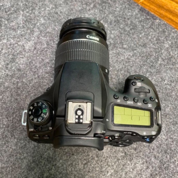 دوربین دست دوم عکاسی کانن Canon EOS 90D DSLR kit 18-55 dc iii (49/000 شات)