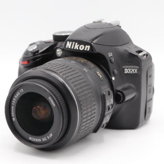 دوربین دست دوم عکاسی نیکون Nikon D3200 Kit 18-55mm f/3.5-5.6 G VR (44000 شات)