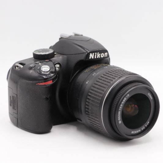 دوربین دست دوم عکاسی نیکون Nikon D3200 Kit 18-55mm f/3.5-5.6 G VR (44000 شات)