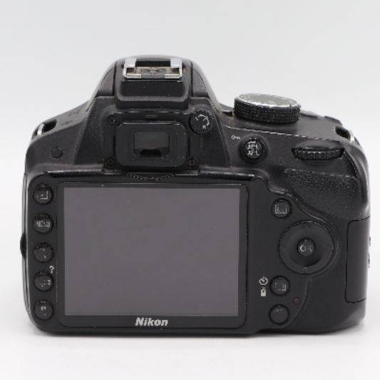 دوربین دست دوم عکاسی نیکون Nikon D3200 Kit 18-55mm f/3.5-5.6 G VR (44000 شات)