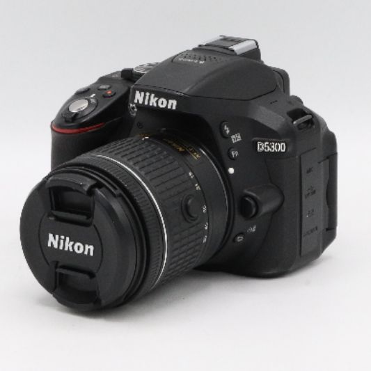 دوربین دست دوم عکاسی نیکون Nikon D5300‌ Kit 18-55 /3.5-5.6 VR (12000 شات)