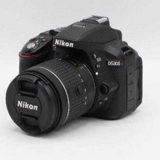 دوربین دست دوم عکاسی نیکون Nikon D5300‌ Kit 18-55 /3.5-5.6 VR (12000 شات)