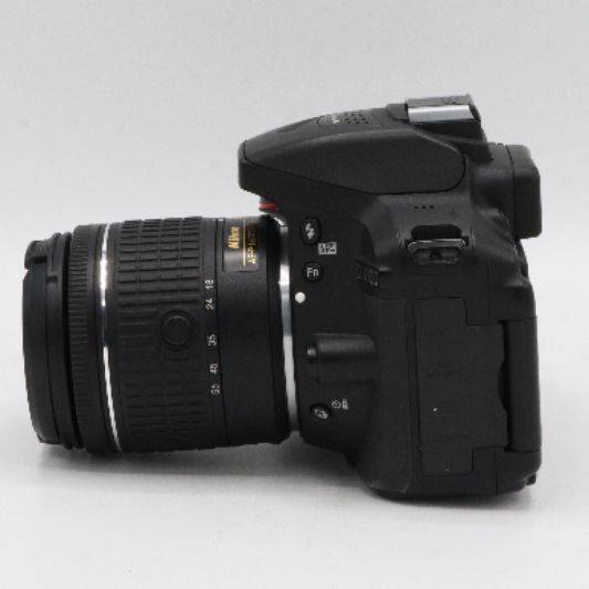دوربین دست دوم عکاسی نیکون Nikon D5300‌ Kit 18-55 /3.5-5.6 VR (12000 شات)