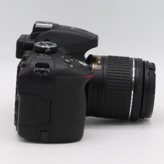 دوربین دست دوم عکاسی نیکون Nikon D5300‌ Kit 18-55 /3.5-5.6 VR (12000 شات)