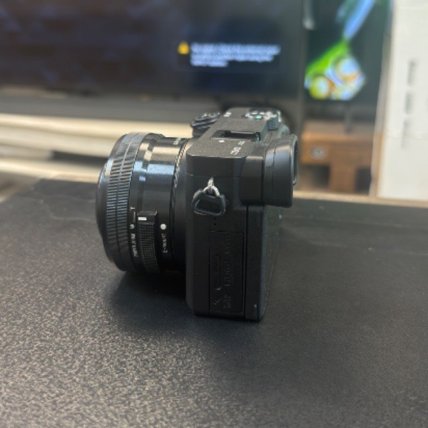 دوربین دست دوم بدون آینه سونی Sony a6400 Mirrorless Camera kit 16-50mm (154 شات)