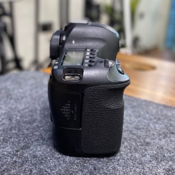 دوربین دست دوم عکاسی کانن Canon EOS 6D Body (28/000 شات)