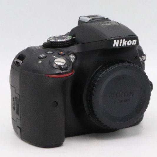 دوربین دست دوم عکاسی نیکون Nikon D5300 body (12000 شات)