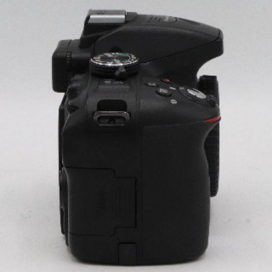 دوربین دست دوم عکاسی نیکون Nikon D5300 body (12000 شات)