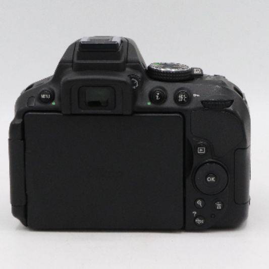 دوربین دست دوم عکاسی نیکون Nikon D5300 body (12000 شات)