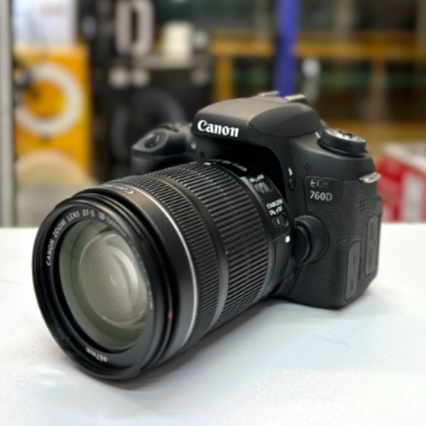 دوربین دست دوم عکاسی کانن Canon EOS 760D Kit 18-135mm f/3.5-5.6 IS STM (9900 شات)