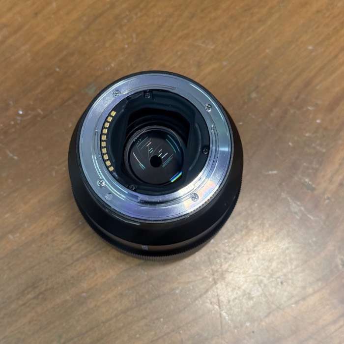 لنز دست دوم سونی Sony FE 85mm f/1.8 Lens (جعبه دارد)