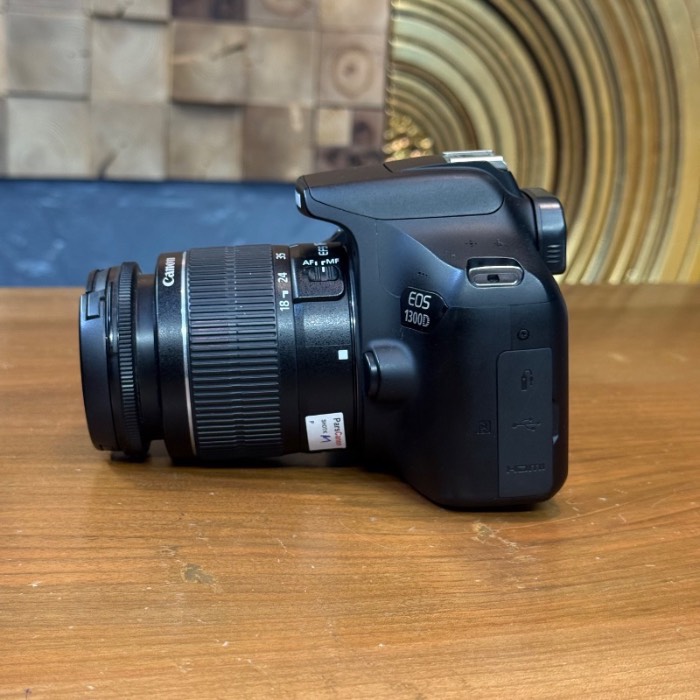 دوربین دست دوم عکاسی کانن Canon EOS 1300D Kit 18-55mm f/3.5-5.6 III (24000 شات)
