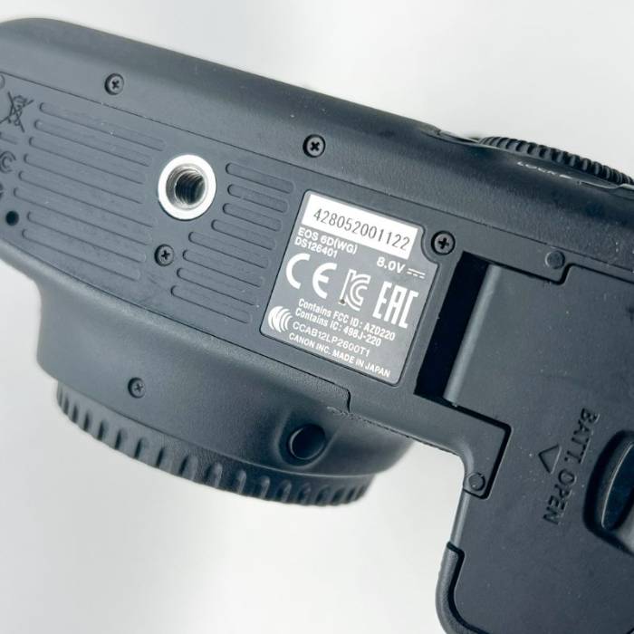 دوربین عکاسی کانن  دست دوم Canon EOS 6D Mark II DSLR Camera Body (16400 شات)
