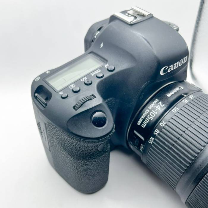 دوربین عکاسی کانن دست دوم Canon EOS 6D Mark II Kit 24-105mm f/3.5-5.6 STM (16400 شات)