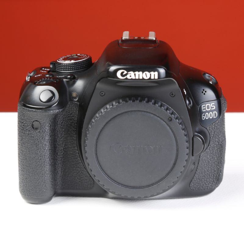 دوربین کانن دست دوم Canon EOS 600D(58000 شات)