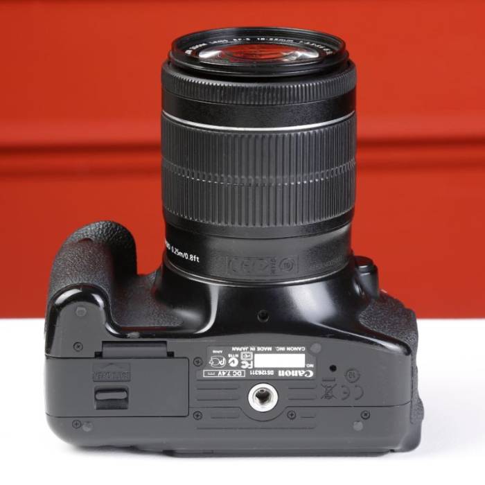 دوربین دست دوم عکاسی کانن Canon EOS 600D Kit 18-55 mm IS II (58000 شات)