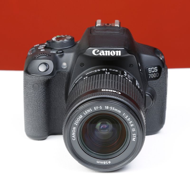 دوربین کانن دست دوم Canon EOS 700D Kit 18-55mm f/3.5-5.6 IS STM (14000 شات)
