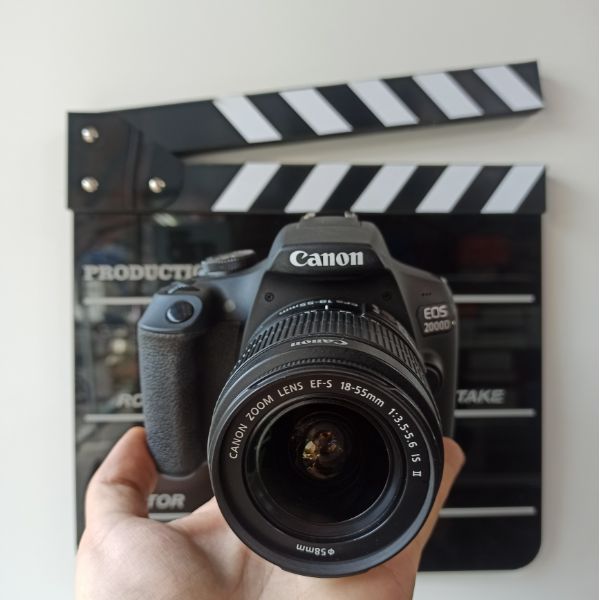 دوربین دست دوم Canon EOS 2000D kit EF-S 18-55mm IS II (2000 شات)