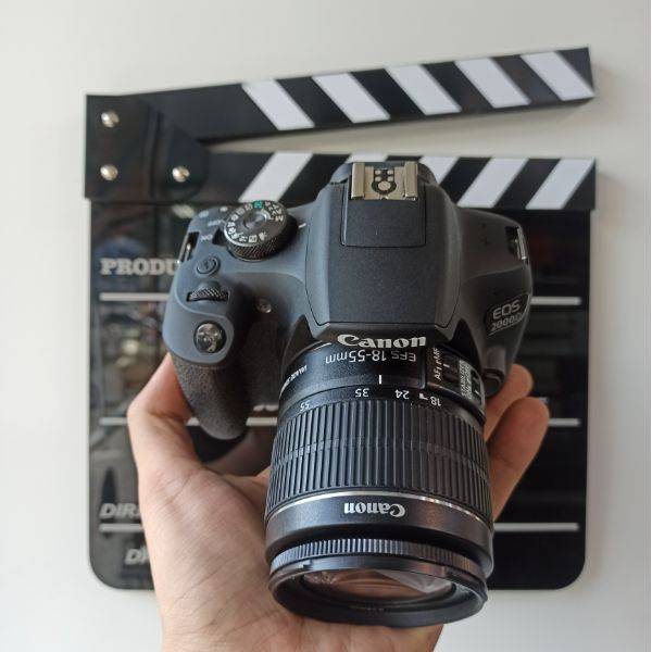 دوربین دست دوم Canon EOS 2000D kit EF-S 18-55mm IS II (2000 شات)