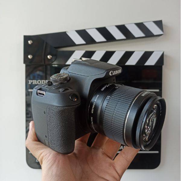 دوربین دست دوم Canon EOS 2000D kit EF-S 18-55mm IS II (2000 شات)
