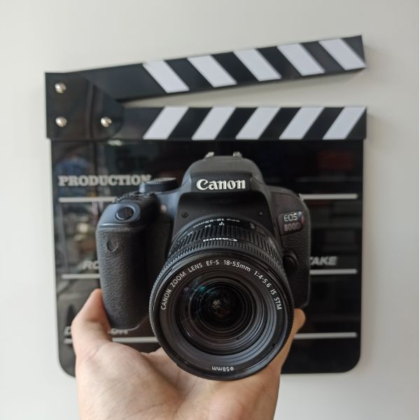 دوربین دست دوم عکاسی کانن Canon EOS 800D Kit 18-55mm f/4-5.6 IS STM (10000 شات)