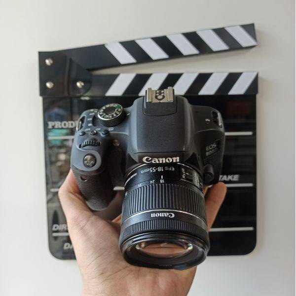 دوربین دست دوم عکاسی کانن Canon EOS 800D Kit 18-55mm f/4-5.6 IS STM (10000 شات)