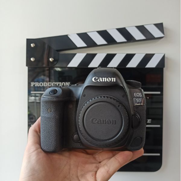 دوربین دست دوم عکاسی کانن Canon EOS 5D Mark IV Body (14000 شات)