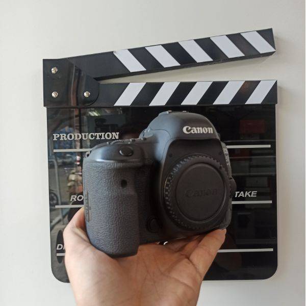 دوربین دست دوم عکاسی کانن Canon EOS 5D Mark IV Body (14000 شات)