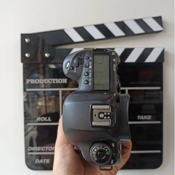 دوربین دست دوم عکاسی کانن Canon EOS 5D Mark IV Body (14000 شات)
