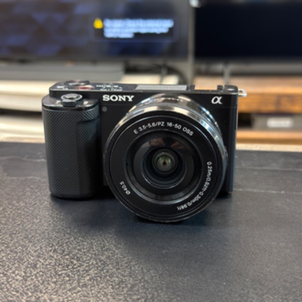 دوربین دست دوم بدون آینه سونی Sony ZV-E10 Mirrorless Camera kit 16-50mm (9700 شات)