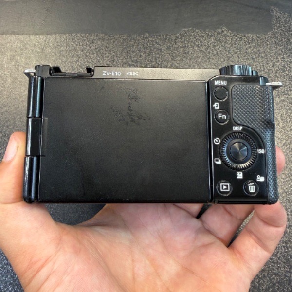 دوربین دست دوم بدون آینه سونی Sony ZV-E10 Mirrorless Camera kit 16-50mm (9700 شات)