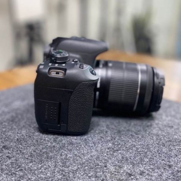 دوربین دست دوم عکاسی کانن Canon EOS 700D Kit 18-55mm f/3.5-5.6 IS STM (14/000 شات)