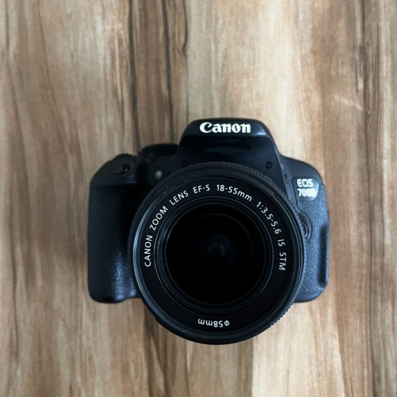 دوربین دست دوم Canon EOS 700D Kit 18-55mm f/3.5-5.6 IS STM (3000 شات)