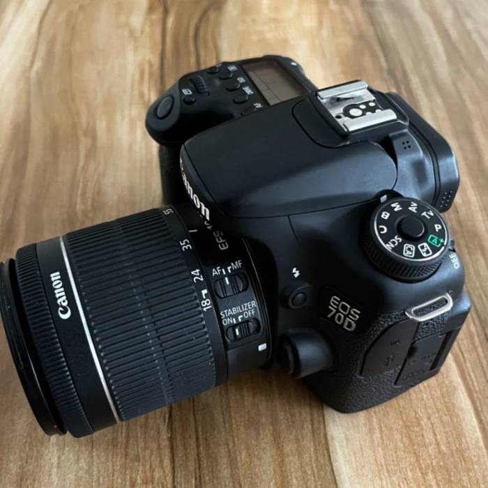 دوربین دست دوم دوربین عکاسی کانن Canon EOS 70D Kit 18-55mm IS STM (8000 شات)