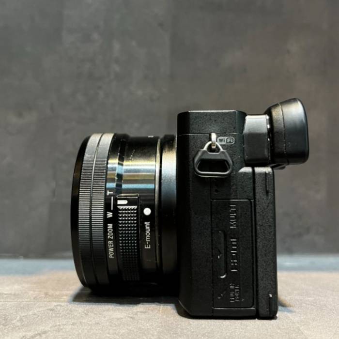 دوربین دست دوم بدون آینه سونی Sony a6400 Mirrorless Camera kit 16-50mm (1700 شات)