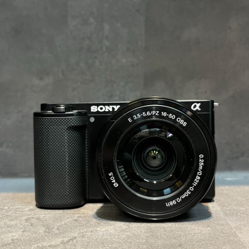 دوربین دست دوم بدون آینه سونی Sony ZV-E10 Mirrorless Camera kit 16-50mm (600 شات)