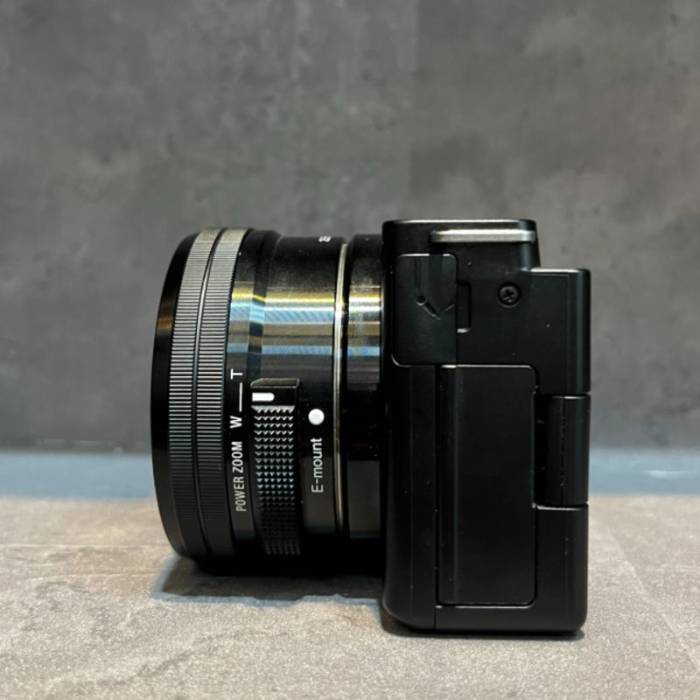 دوربین دست دوم بدون آینه سونی Sony ZV-E10 Mirrorless Camera kit 16-50mm (600 شات)