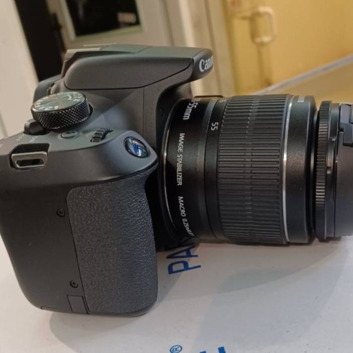 دوربین دست دوم عکاسی کانن Canon EOS 1300D Kit 18-55mm f/3.5-5.6 IS II (3802 شات)