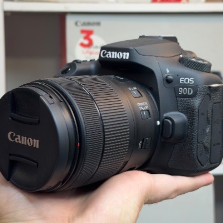 دوربین عکاسی دست دوم کانن Canon EOS 90D DSLR kit EF-S 18-135mm IS USM (شات 1500)